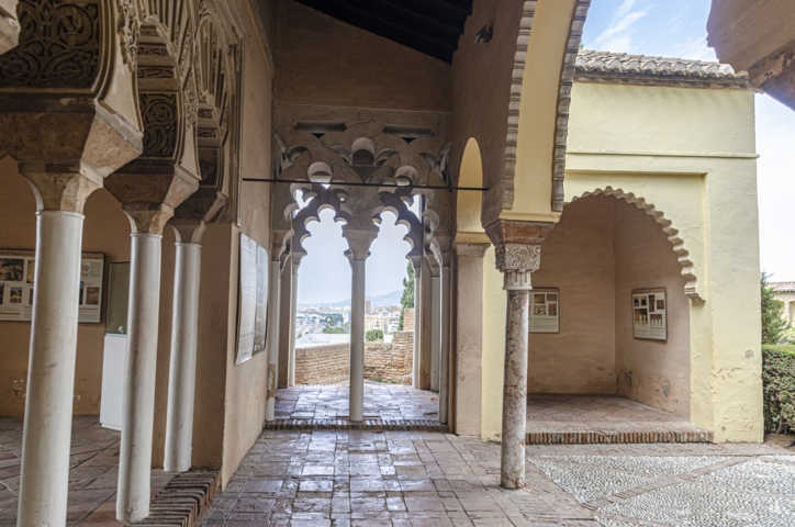 Málaga 118 - Alcazaba - palacio Nazari.jpg